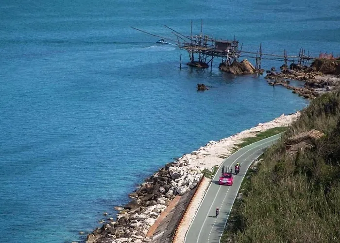 La Dimora Di Tommaso - Dimora Storica Bike Friendly Отель типа 